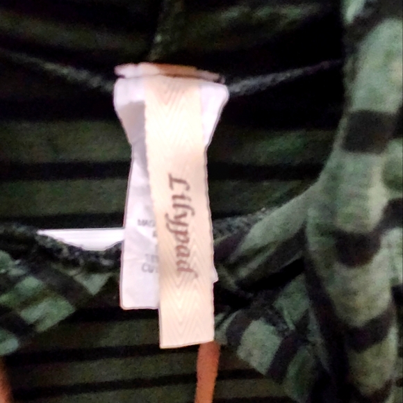 Womens top - Picture 3 of 3